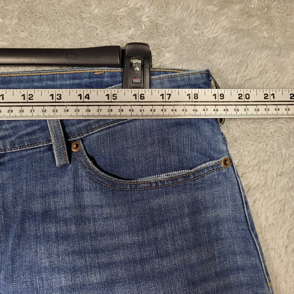 Duluth Trading Cropped Jeans Women 16 Blue Denim Wide Leg Stretch Mid Rise 38x24